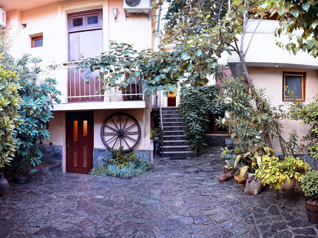 Georgian House Hotell Tbilisi Exteriör bild