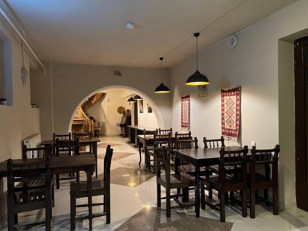 Georgian House Hotell Tbilisi Exteriör bild