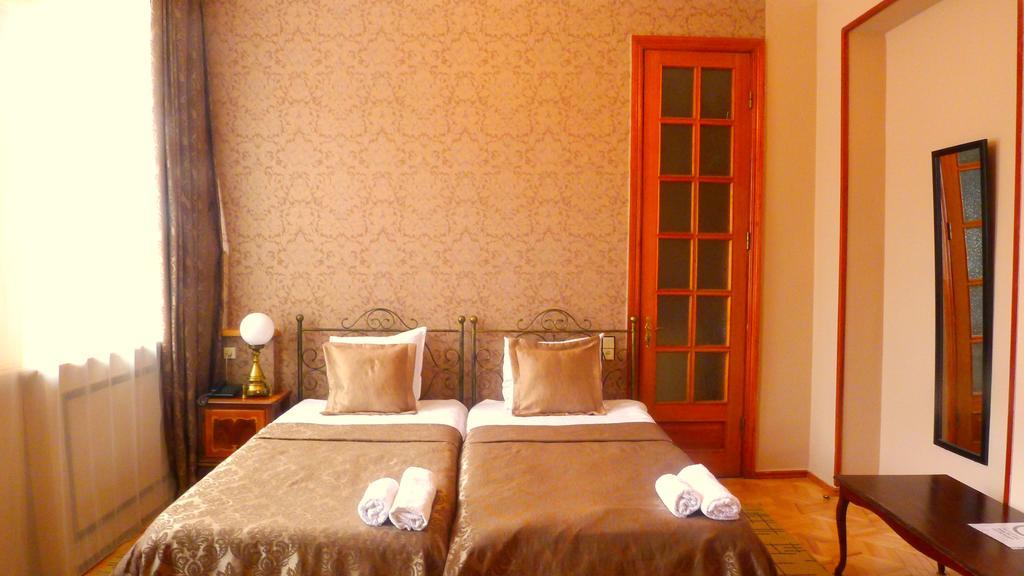 Georgian House Hotell Tbilisi Exteriör bild