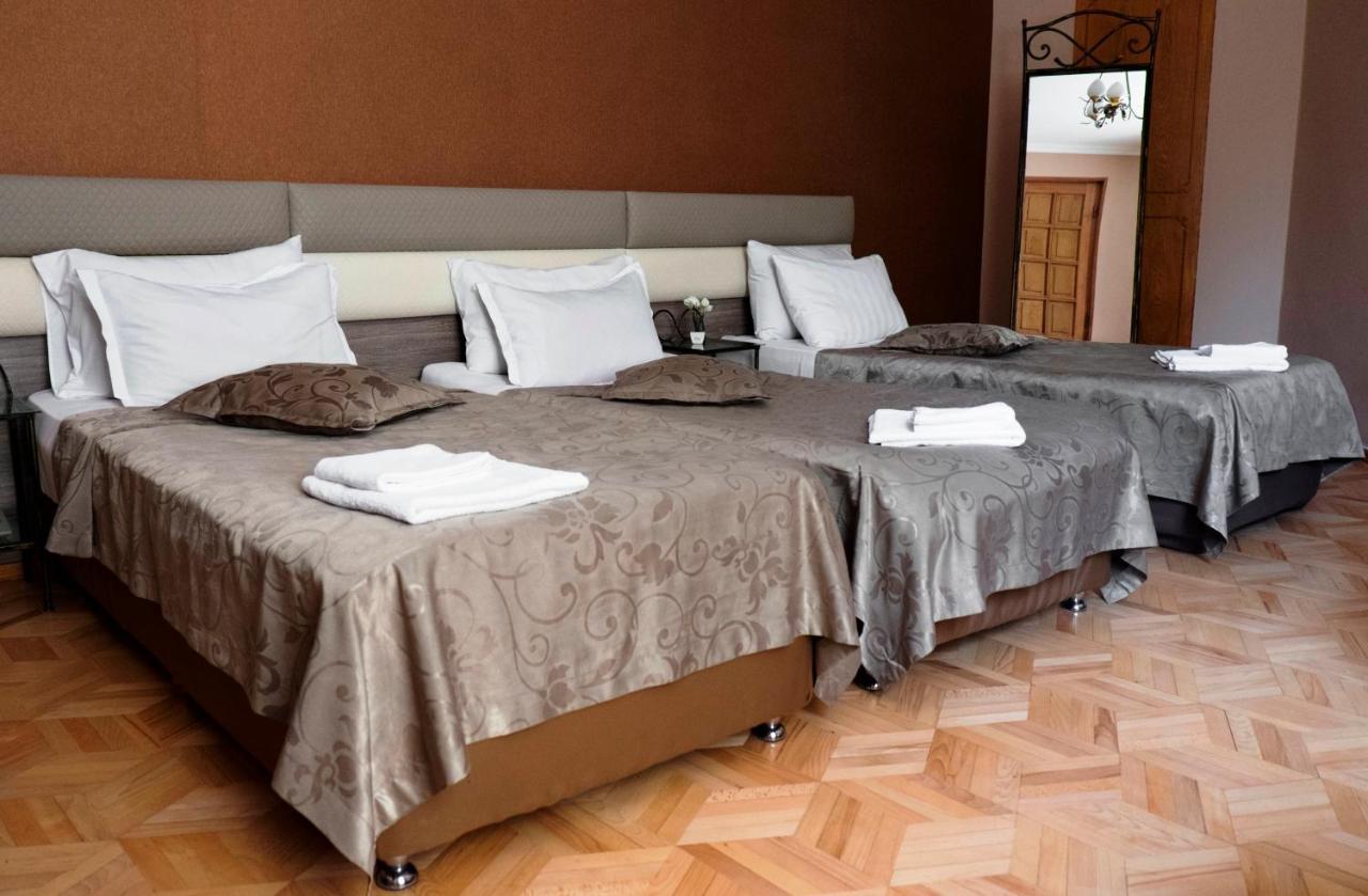 Georgian House Hotell Tbilisi Exteriör bild