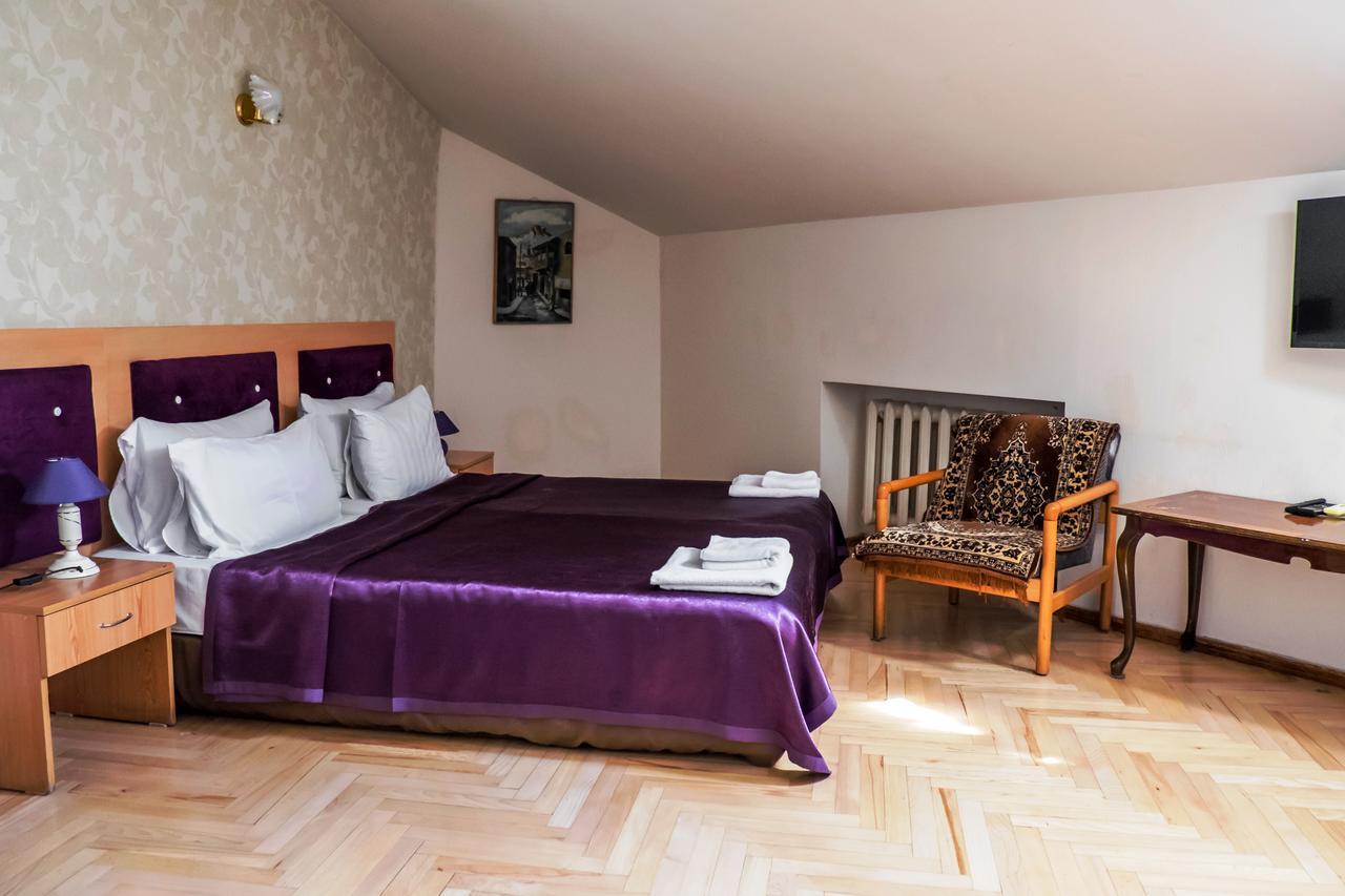 Georgian House Hotell Tbilisi Exteriör bild
